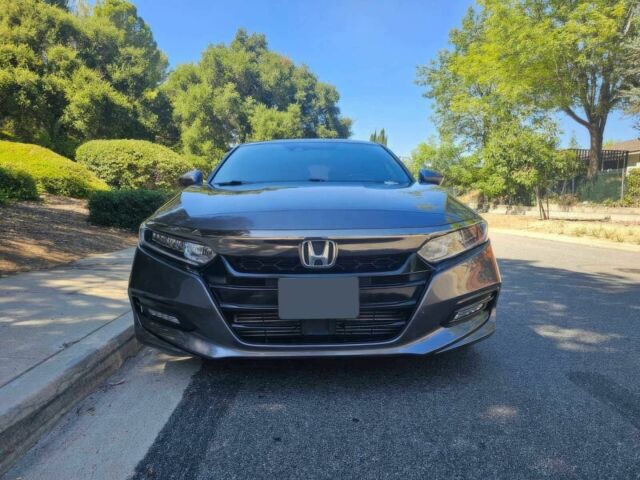 Серый Хонда Аккорд, объемом двигателя 1.5 л и пробегом 40 тыс. км за 13200 $, фото 1 на Automoto.ua