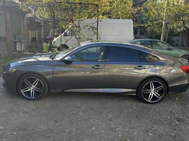 Серый Хонда Аккорд, объемом двигателя 2 л и пробегом 88 тыс. км за 18500 $, фото 3 на Automoto.ua