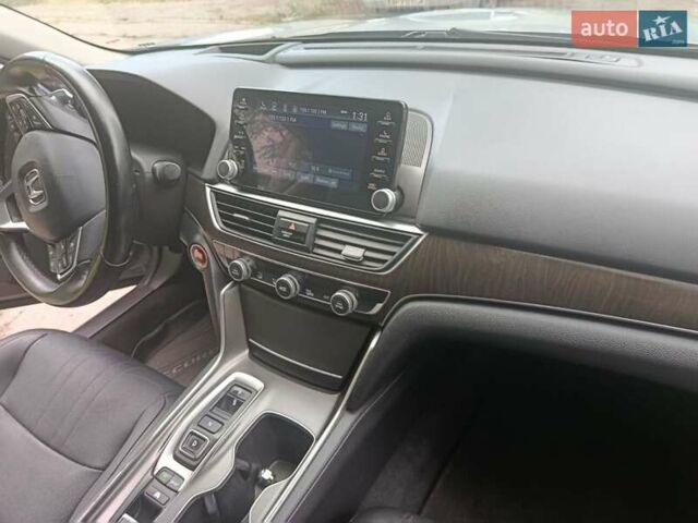 Сірий Хонда Аккорд, об'ємом двигуна 2 л та пробігом 198 тис. км за 22700 $, фото 12 на Automoto.ua