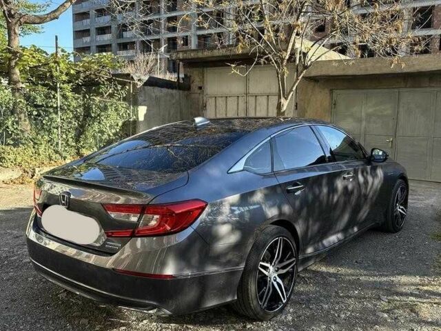 Серый Хонда Аккорд, объемом двигателя 2 л и пробегом 88 тыс. км за 18500 $, фото 1 на Automoto.ua