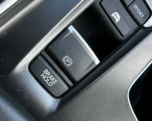 Сірий Хонда Аккорд, об'ємом двигуна 2 л та пробігом 20 тис. км за 26990 $, фото 29 на Automoto.ua