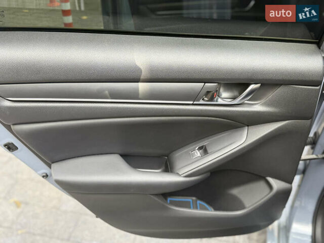 Сірий Хонда Аккорд, об'ємом двигуна 1.99 л та пробігом 41 тис. км за 24900 $, фото 65 на Automoto.ua