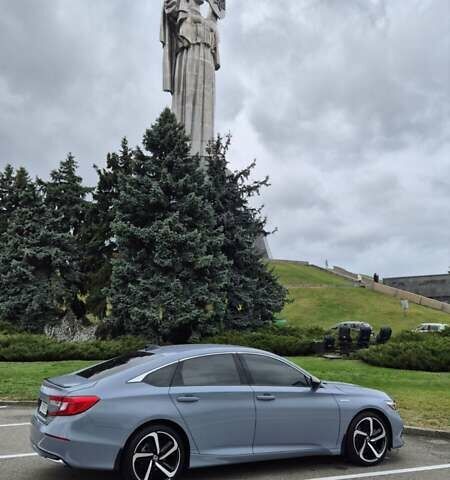 Серый Хонда Аккорд, объемом двигателя 2 л и пробегом 42 тыс. км за 28500 $, фото 3 на Automoto.ua