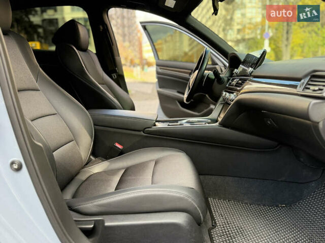 Сірий Хонда Аккорд, об'ємом двигуна 1.99 л та пробігом 41 тис. км за 24900 $, фото 55 на Automoto.ua