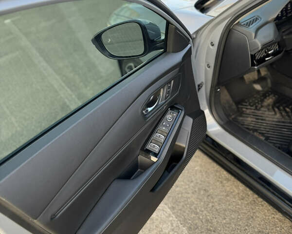 Серый Хонда Аккорд, объемом двигателя 1.99 л и пробегом 56 тыс. км за 33500 $, фото 16 на Automoto.ua