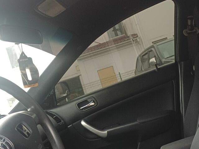 Серый Хонда Аккорд, объемом двигателя 2 л и пробегом 320 тыс. км за 3500 $, фото 6 на Automoto.ua