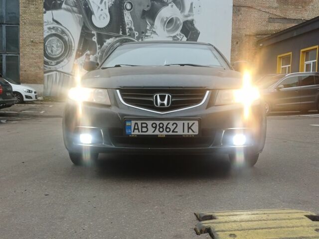 Серый Хонда Аккорд, объемом двигателя 2 л и пробегом 320 тыс. км за 3500 $, фото 3 на Automoto.ua