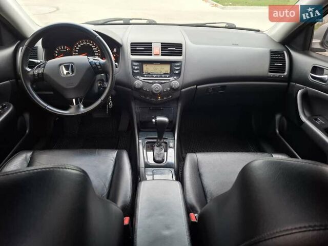 Серый Хонда Аккорд, объемом двигателя 2.35 л и пробегом 248 тыс. км за 7500 $, фото 34 на Automoto.ua