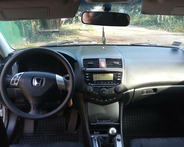 Серый Хонда Аккорд, объемом двигателя 2 л и пробегом 349 тыс. км за 6000 $, фото 12 на Automoto.ua