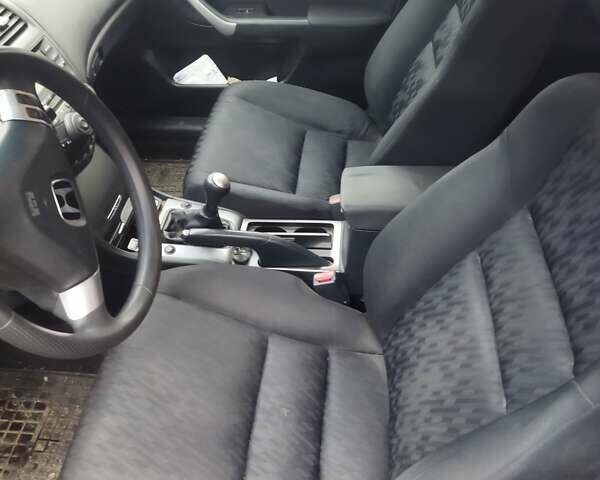 Серый Хонда Аккорд, объемом двигателя 2 л и пробегом 349 тыс. км за 6000 $, фото 1 на Automoto.ua