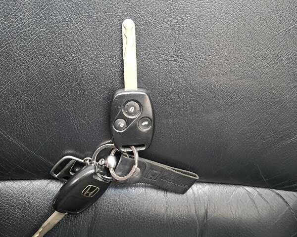 Серый Хонда Аккорд, объемом двигателя 2.35 л и пробегом 248 тыс. км за 7500 $, фото 21 на Automoto.ua