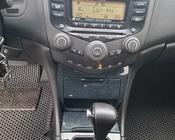 Серый Хонда Аккорд, объемом двигателя 2.35 л и пробегом 248 тыс. км за 7500 $, фото 32 на Automoto.ua