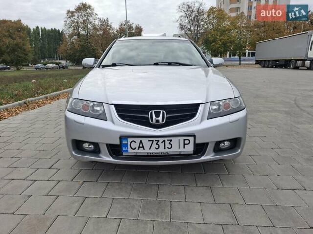 Серый Хонда Аккорд, объемом двигателя 2.35 л и пробегом 248 тыс. км за 7500 $, фото 6 на Automoto.ua