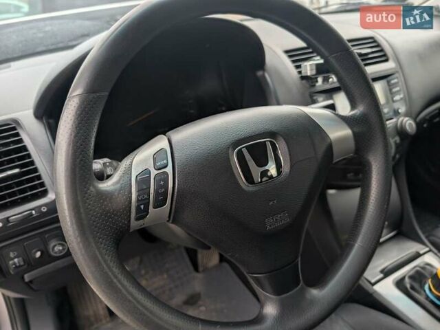 Сірий Хонда Аккорд, об'ємом двигуна 2 л та пробігом 200 тис. км за 3950 $, фото 18 на Automoto.ua