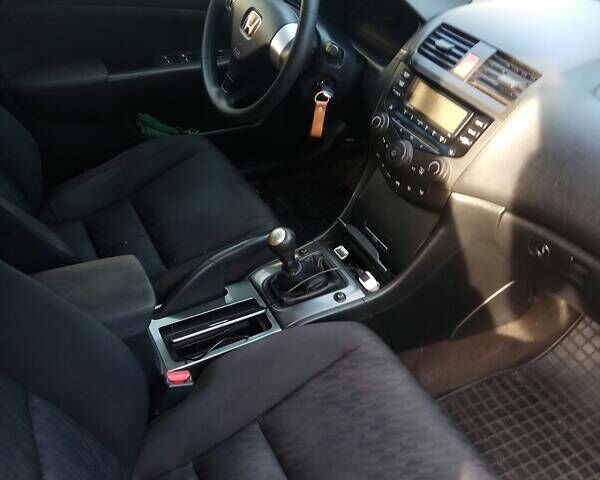 Серый Хонда Аккорд, объемом двигателя 2 л и пробегом 349 тыс. км за 6000 $, фото 8 на Automoto.ua