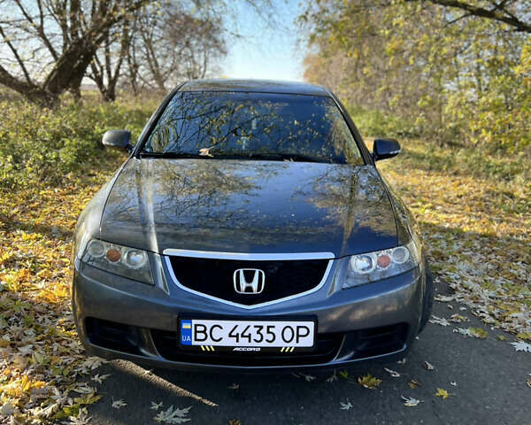 Серый Хонда Аккорд, объемом двигателя 2.2 л и пробегом 236 тыс. км за 5999 $, фото 1 на Automoto.ua
