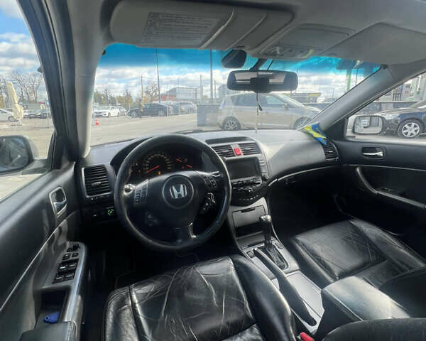 Серый Хонда Аккорд, объемом двигателя 2.35 л и пробегом 272 тыс. км за 6000 $, фото 15 на Automoto.ua