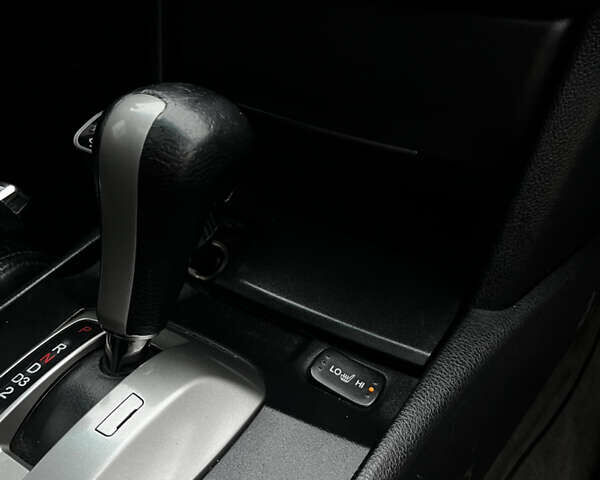 Серый Хонда Аккорд, объемом двигателя 2.35 л и пробегом 260 тыс. км за 6000 $, фото 27 на Automoto.ua