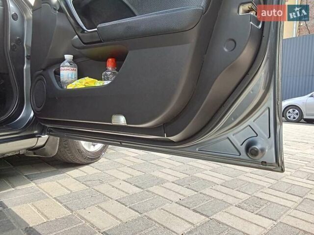 Сірий Хонда Аккорд, об'ємом двигуна 2 л та пробігом 215 тис. км за 8500 $, фото 28 на Automoto.ua
