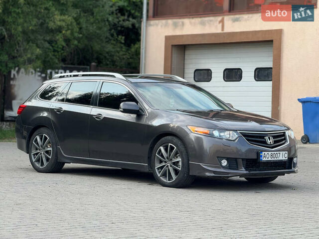 Серый Хонда Аккорд, объемом двигателя 2.2 л и пробегом 330 тыс. км за 7900 $, фото 2 на Automoto.ua