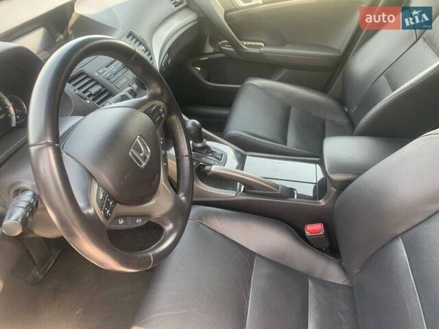 Серый Хонда Аккорд, объемом двигателя 2.4 л и пробегом 200 тыс. км за 11500 $, фото 19 на Automoto.ua