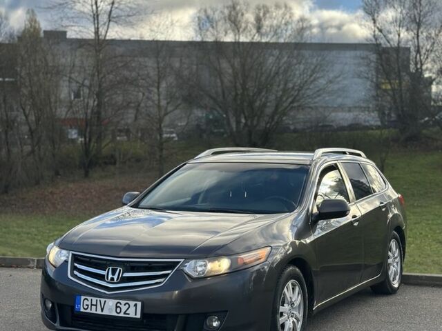 Серый Хонда Аккорд, объемом двигателя 2.2 л и пробегом 506 тыс. км за 3699 $, фото 1 на Automoto.ua