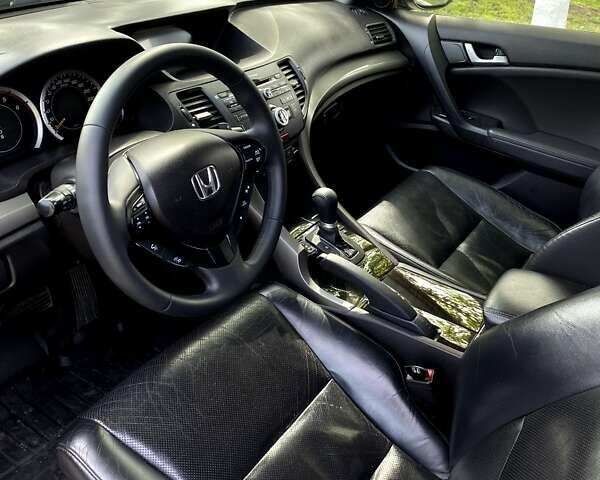 Серый Хонда Аккорд, объемом двигателя 2.2 л и пробегом 248 тыс. км за 9700 $, фото 2 на Automoto.ua