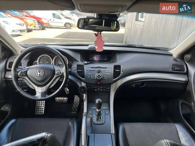 Серый Хонда Аккорд, объемом двигателя 2.35 л и пробегом 244 тыс. км за 9690 $, фото 12 на Automoto.ua
