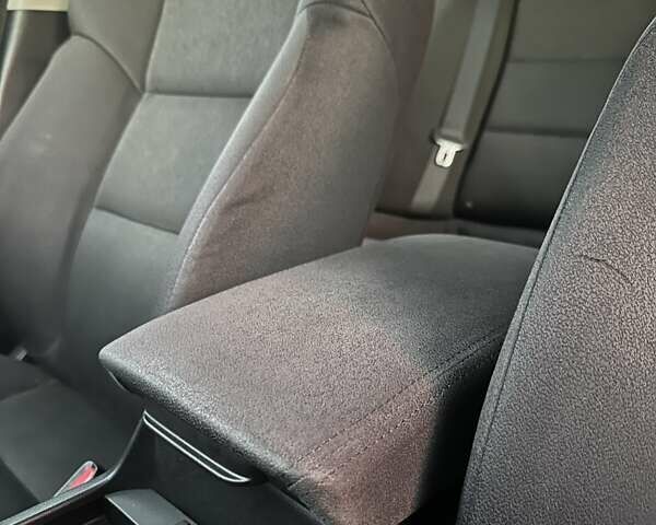 Сірий Хонда Аккорд, об'ємом двигуна 2.2 л та пробігом 271 тис. км за 8700 $, фото 43 на Automoto.ua