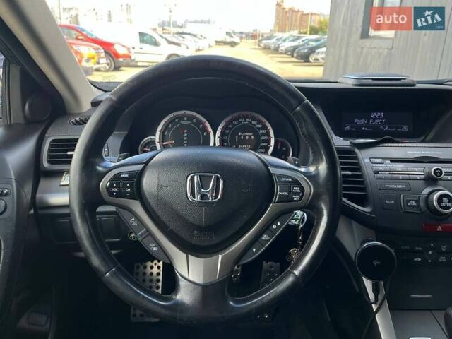 Серый Хонда Аккорд, объемом двигателя 2.35 л и пробегом 244 тыс. км за 9690 $, фото 14 на Automoto.ua