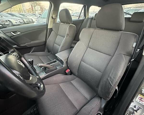 Сірий Хонда Аккорд, об'ємом двигуна 2.2 л та пробігом 271 тис. км за 8700 $, фото 15 на Automoto.ua