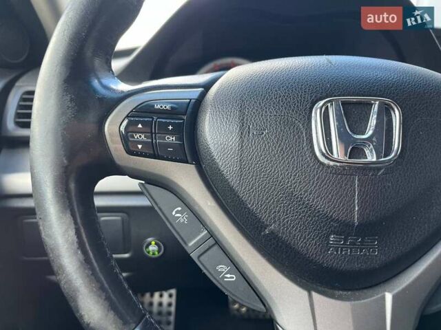 Серый Хонда Аккорд, объемом двигателя 2.35 л и пробегом 244 тыс. км за 9690 $, фото 21 на Automoto.ua