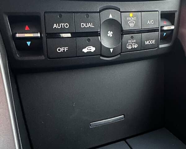 Сірий Хонда Аккорд, об'ємом двигуна 2.2 л та пробігом 271 тис. км за 8400 $, фото 16 на Automoto.ua