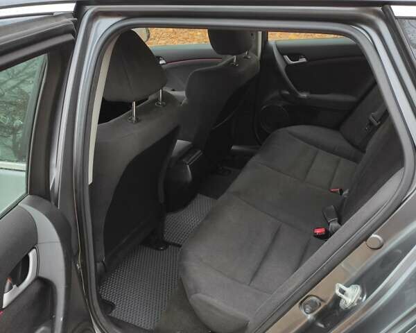 Серый Хонда Аккорд, объемом двигателя 2.2 л и пробегом 290 тыс. км за 8400 $, фото 15 на Automoto.ua