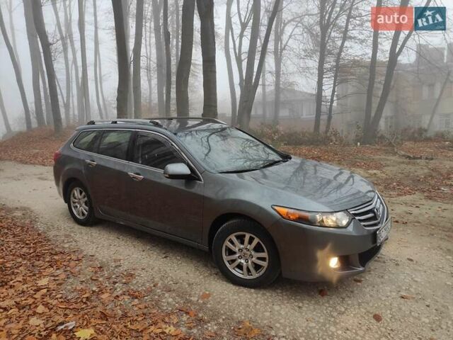 Серый Хонда Аккорд, объемом двигателя 2.2 л и пробегом 290 тыс. км за 8400 $, фото 9 на Automoto.ua