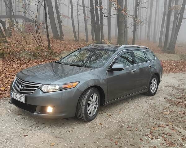 Серый Хонда Аккорд, объемом двигателя 2.2 л и пробегом 290 тыс. км за 8400 $, фото 3 на Automoto.ua