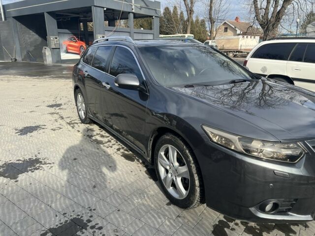 Серый Хонда Аккорд, объемом двигателя 2.4 л и пробегом 213 тыс. км за 10200 $, фото 4 на Automoto.ua