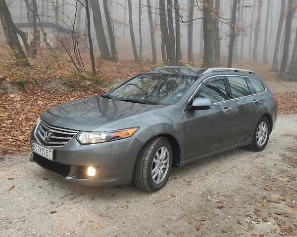 Серый Хонда Аккорд, объемом двигателя 2.2 л и пробегом 290 тыс. км за 8400 $, фото 2 на Automoto.ua