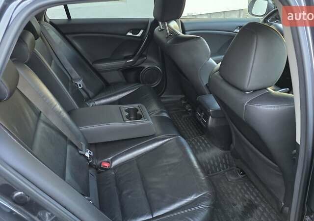 Хонда Аккорд 2012 в Львове на Automoto.ua Серый Хонда Аккорд, объемом двигателя 2.4 л и пробегом 179 тыс. км за 11900 $, фото 2 на Automoto.ua