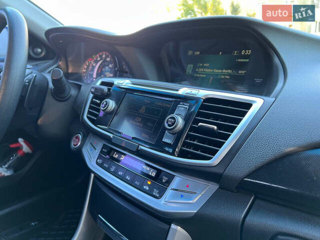 Синий Хонда Аккорд, объемом двигателя 2.4 л и пробегом 230 тыс. км за 11000 $, фото 64 на Automoto.ua