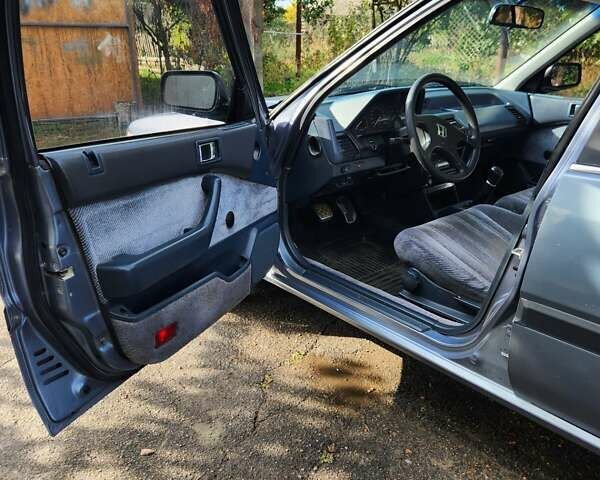 Синий Хонда Аккорд, объемом двигателя 2 л и пробегом 442 тыс. км за 1600 $, фото 6 на Automoto.ua