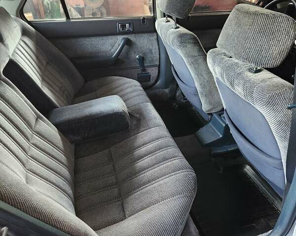 Синий Хонда Аккорд, объемом двигателя 2 л и пробегом 442 тыс. км за 1600 $, фото 5 на Automoto.ua