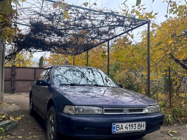 Синий Хонда Аккорд, объемом двигателя 2 л и пробегом 410 тыс. км за 1410 $, фото 8 на Automoto.ua