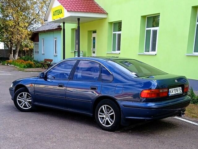 Синий Хонда Аккорд, объемом двигателя 2 л и пробегом 343 тыс. км за 3999 $, фото 1 на Automoto.ua