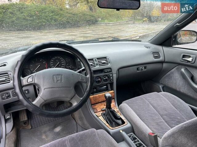 Синій Хонда Аккорд, об'ємом двигуна 2 л та пробігом 300 тис. км за 2300 $, фото 13 на Automoto.ua