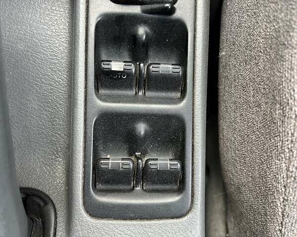 Синій Хонда Аккорд, об'ємом двигуна 2 л та пробігом 300 тис. км за 2300 $, фото 11 на Automoto.ua