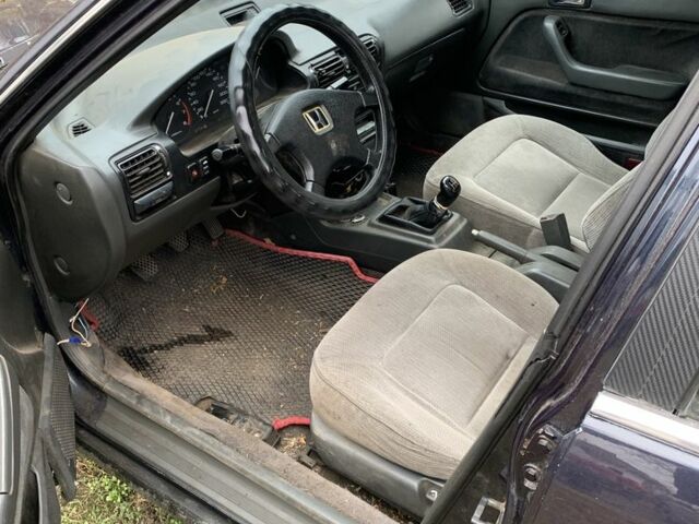 Синий Хонда Аккорд, объемом двигателя 2 л и пробегом 241 тыс. км за 666 $, фото 4 на Automoto.ua