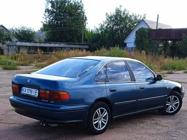 Синий Хонда Аккорд, объемом двигателя 2 л и пробегом 341 тыс. км за 3999 $, фото 72 на Automoto.ua