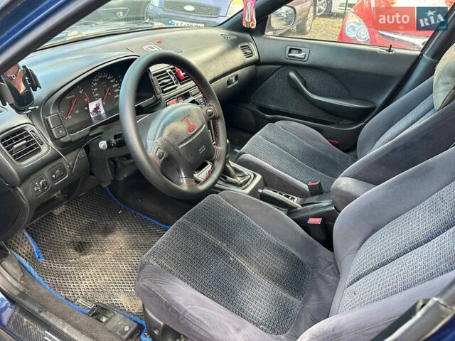 Синий Хонда Аккорд, объемом двигателя 1.85 л и пробегом 379 тыс. км за 2400 $, фото 6 на Automoto.ua