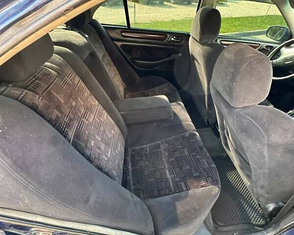 Синий Хонда Аккорд, объемом двигателя 1.8 л и пробегом 250 тыс. км за 2499 $, фото 9 на Automoto.ua